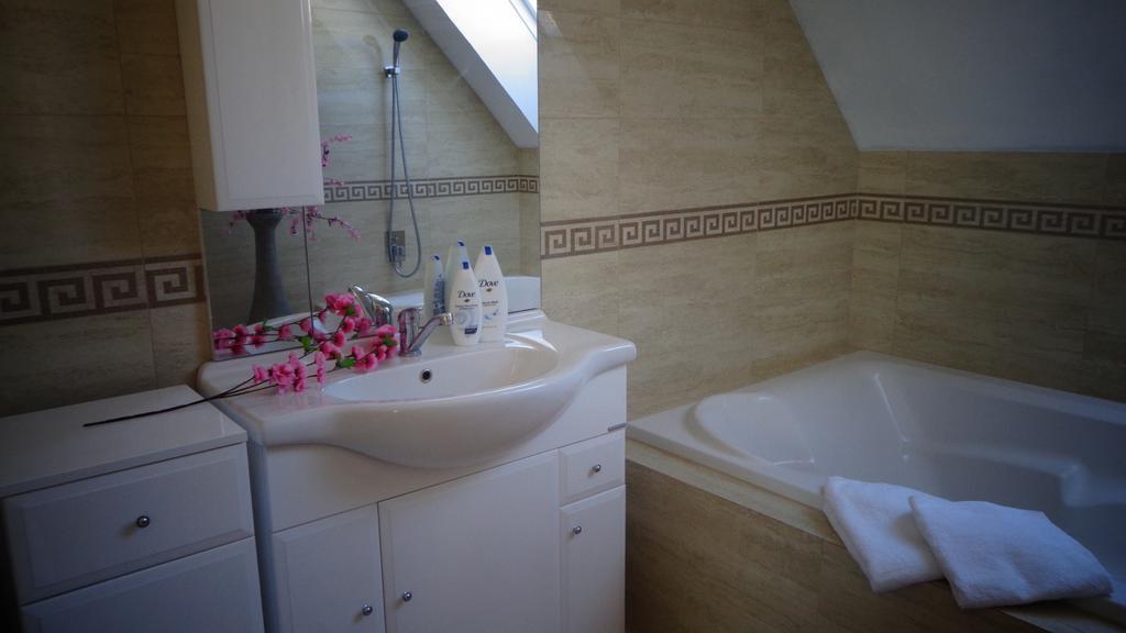 Penzion Marriot Trnava Værelse billede